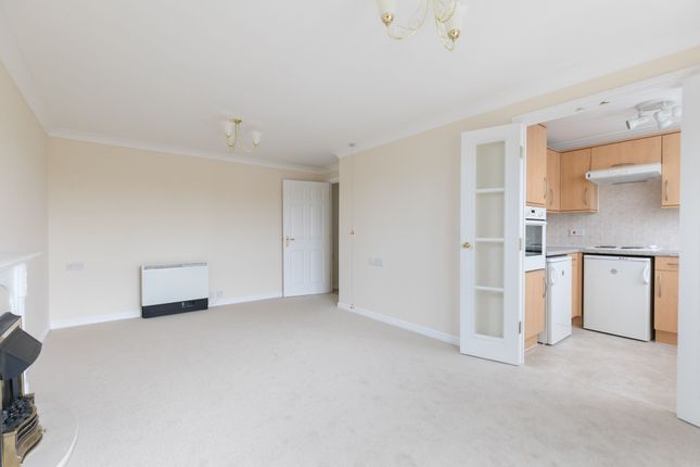 Flat for sale in St. Agnes Road, Meadow Court St. Agnes Road