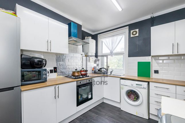 Thumbnail Flat for sale in Milton Avenue, London