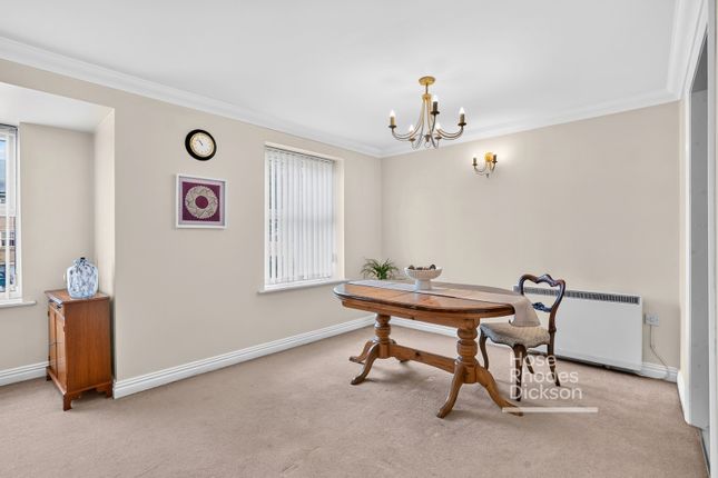 Flat 21, Drake House,, Medina Gardens, Isle of Wight photo 4