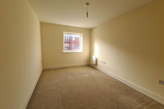 28, Stanton House Coxhill Way, Aylesbury photo 5