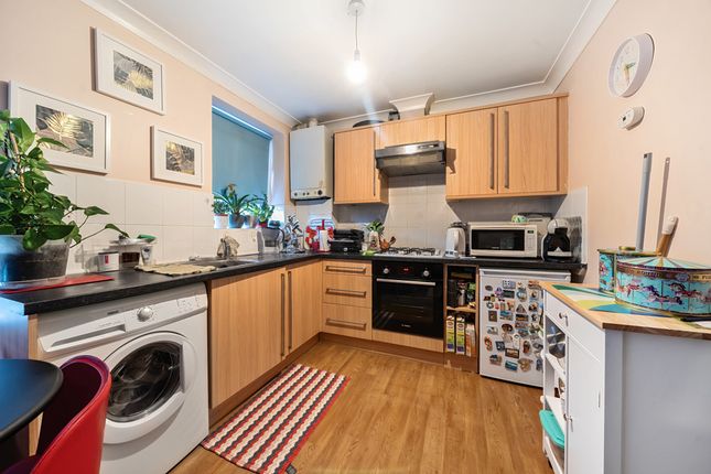 149, Marsh Road, Middlesex photo 3