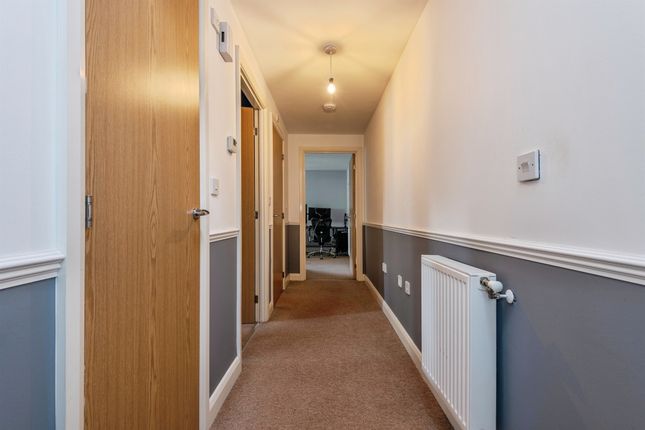 Ruskin Close, Taunton photo 3