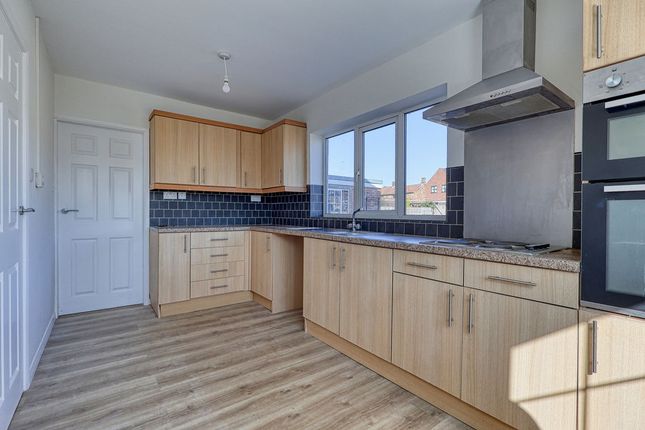1, Tempertons Lane, Doncaster photo 3