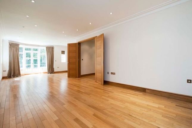 Detached house to rent in Kingsley Way, Hampstead Garden Suburb, London