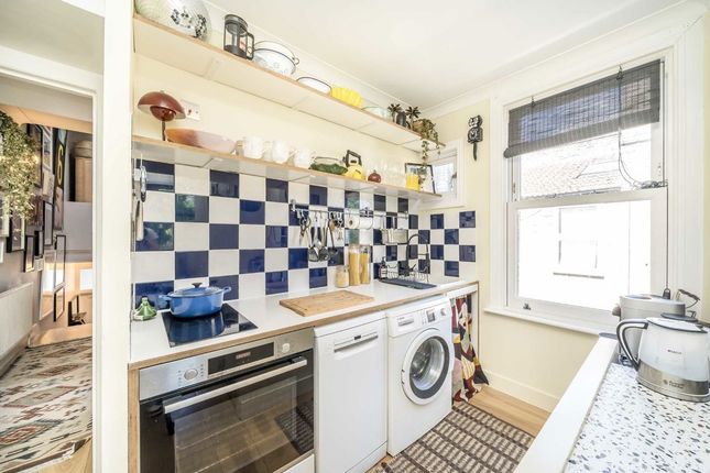 19a, Crebor Street, London photo 4