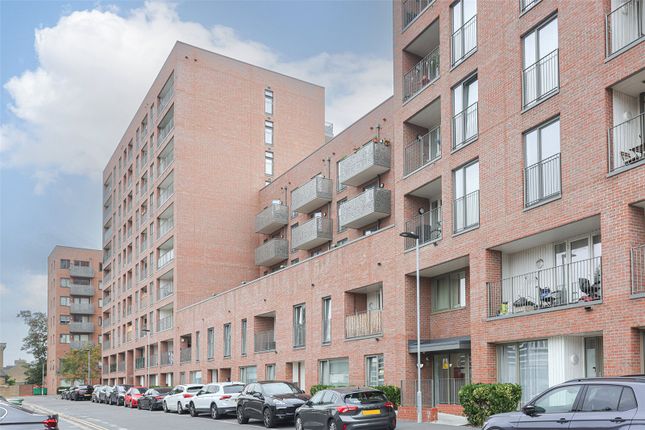 Thumbnail Flat for sale in Edwin Street, Canning Town