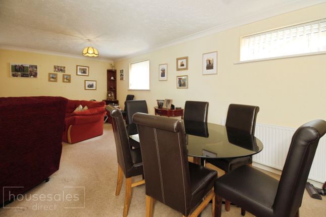 Tayway, Taymor Place, Cambridgeshire photo 4