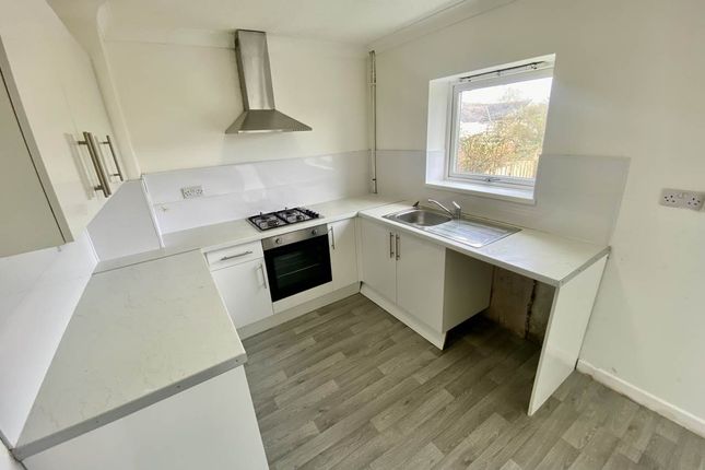 Heol Maes Y Gelynen, Morriston, Swansea photo 2