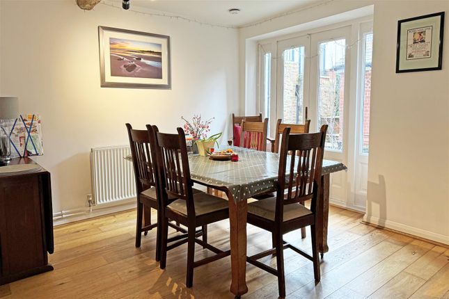 Flat for sale in Marshall Road, Godalming