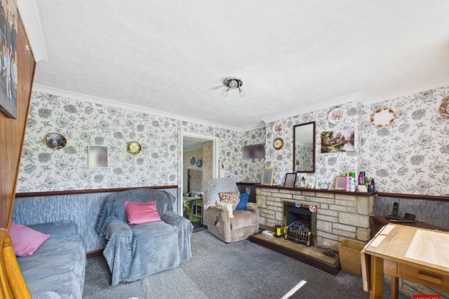Woodview, Larksfield Road, Drybrook photo 4