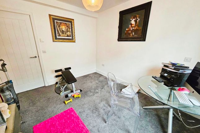 Flat for sale in Loom Street, Manchester