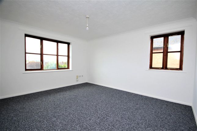 10, Victoria Court, Lancing photo 2
