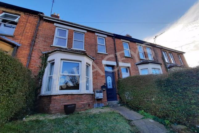 Thumbnail Terraced house to rent in St. Michaels Avenue, Yeovil