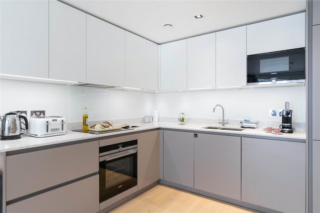 205 Aird House, 117, Inverness Terrace, London photo 2