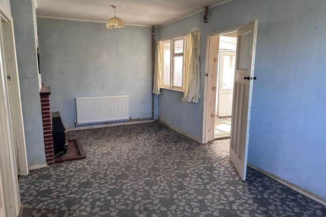 1, Whitehouse Estate, Cromer photo 2