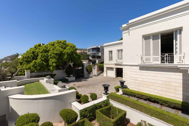 Detached house for sale in Fresnaye, Cape Town, South Africa