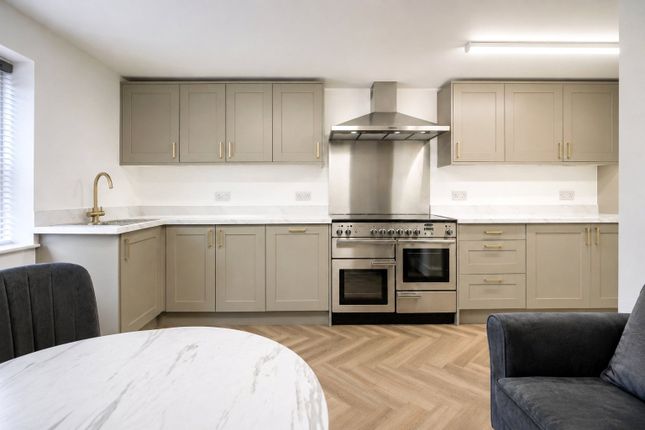 Room 1, 41, Royal Oak Road, Woking photo 5