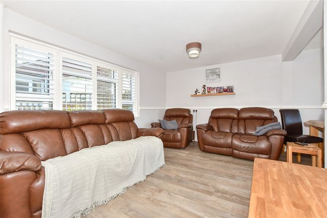 3-bed terraced on Hollands Avenue, Folkestone, £280,000