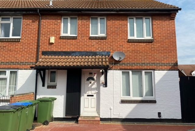 Thumbnail End terrace house to rent in Ludham Close, London