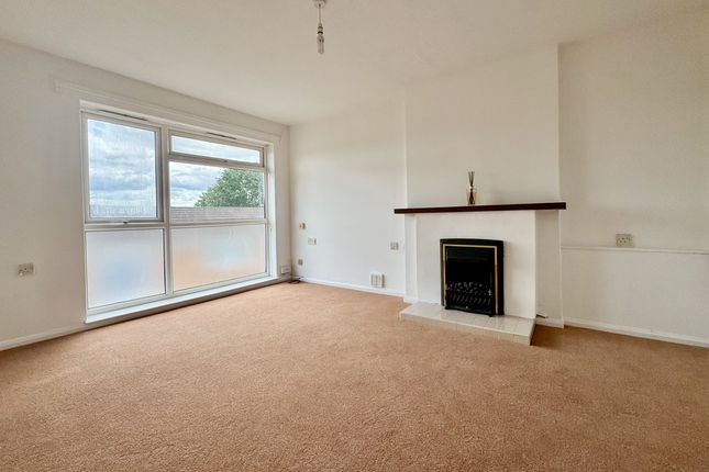 84b, Hamlin Gardens, Exeter photo 2