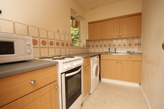 Studio to rent in Greding Walk, Hutton, Brentwood
