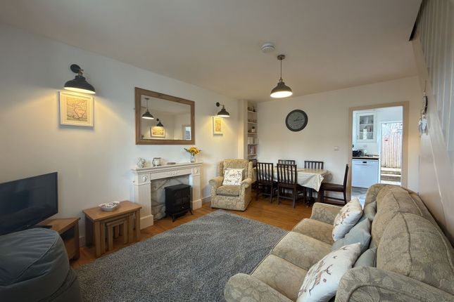 30, Chapel Street, Dursley photo 5