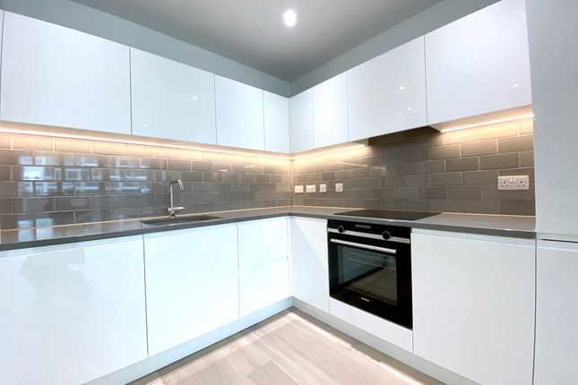 CRH22, Carrick House, London E16, London photo 5