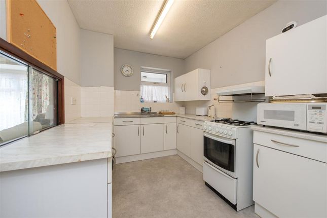 10, Foxdown Close, Canterbury photo 4