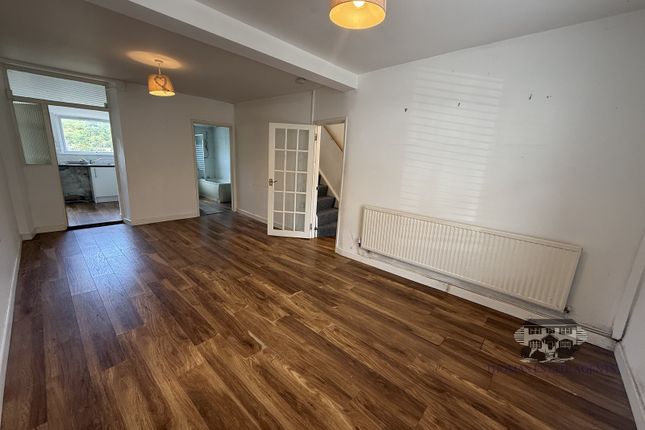 8, Taff Terrace, Tonypandy photo 3