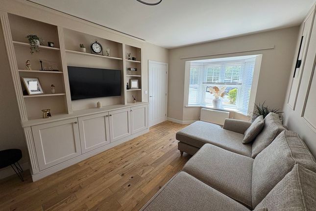 8, Gernant, Colwyn Bay photo 3