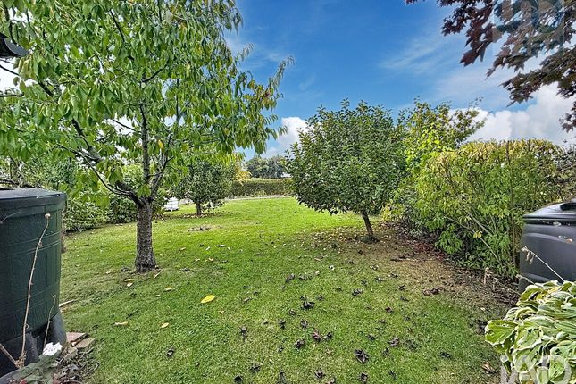 3, Bentfield Bower, Stansted photo 2