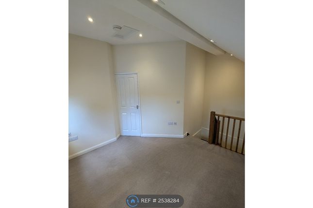 Lounge 2