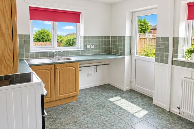 29, Heather Close, Oswestry photo 4