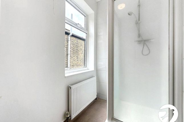 16, Chancelot Road, London photo 5