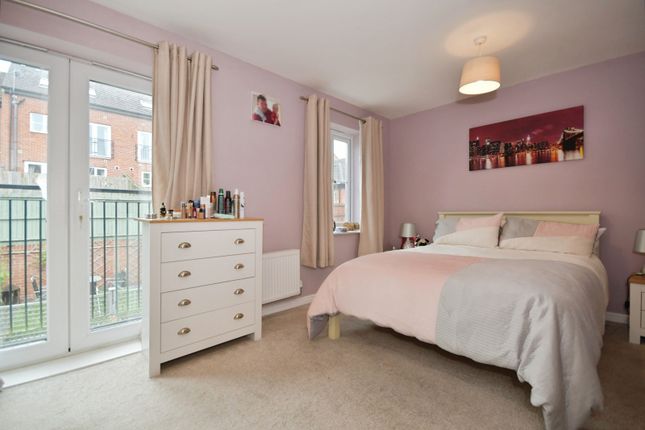 5, Southdown Close, Chesterfield photo 4