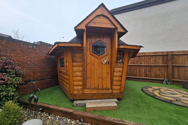 1 Clos Y Cawell, Bridgend photo 3