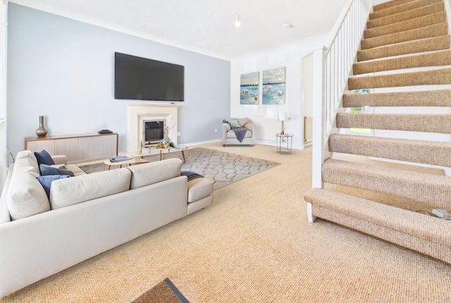24, Pennyfarthing Lane, Undy photo 2
