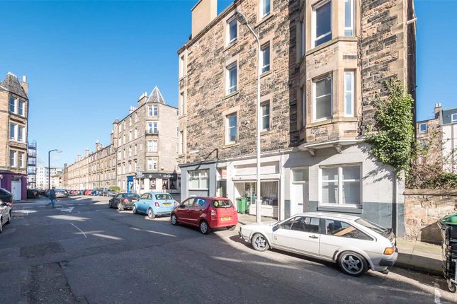 Thumbnail Flat to rent in Cambusnethan Street, Edinburgh
