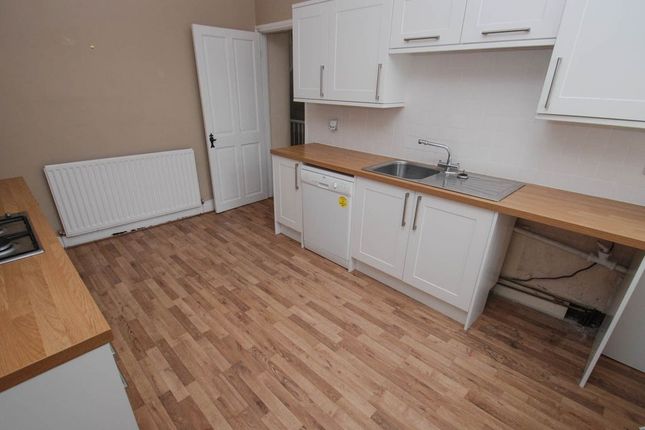 13, Hunters Terrace, South Shields photo 5