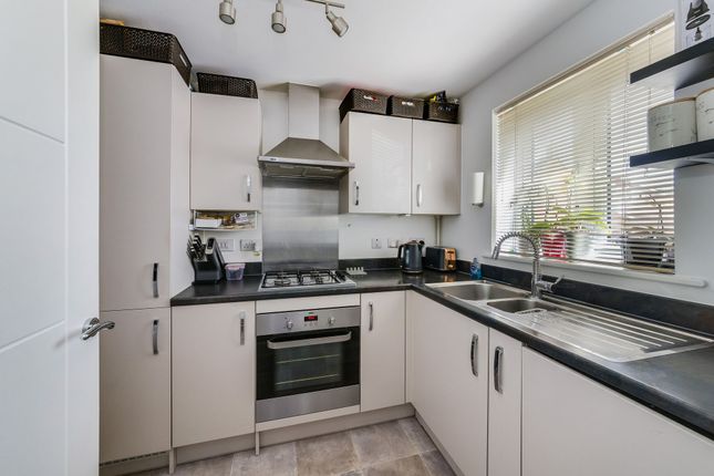 6 Aster Close, Didcot photo 3