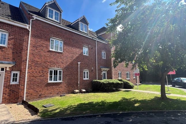 1-bed flat on The Locks, LEEDS, £75,000
