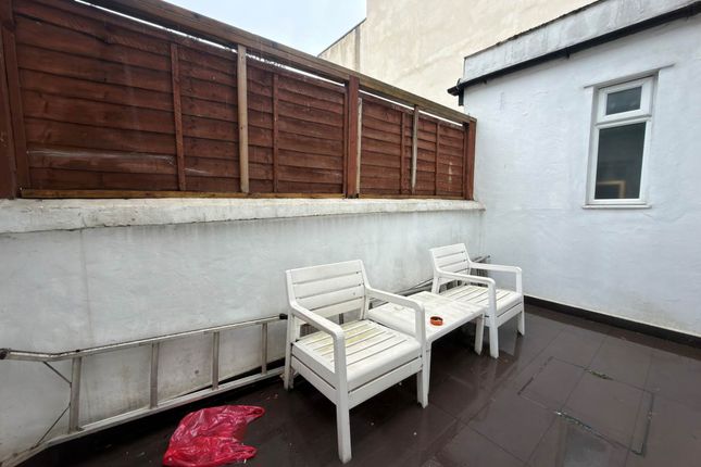 Ground Floor Flat, Blackstock Road, London photo 4