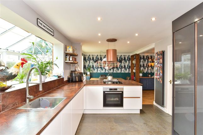 5-bed house on Harbour View Close, Newhaven, £297,500