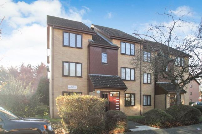 Flat for sale in Pentland Place, Northolt