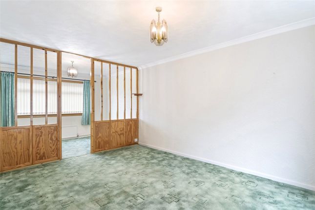 98, Spruce Road, Glasgow photo 4