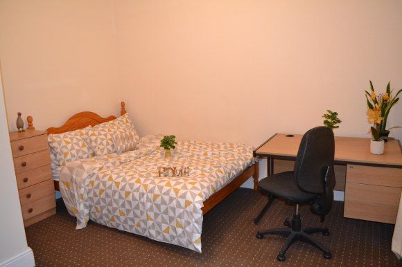 Bedroom Photo 3