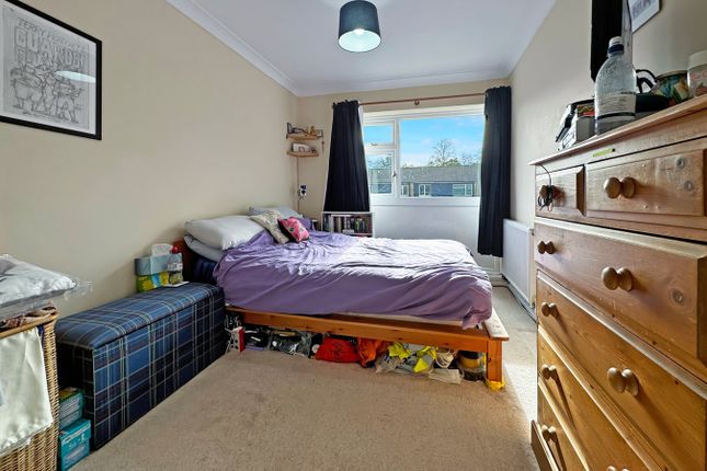 30, Cumberland Close, Amersham photo 4