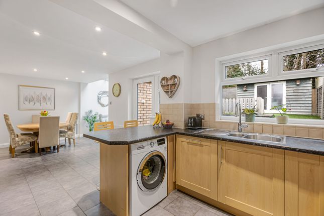 48 Clearbrook Close, High Wycombe photo 4