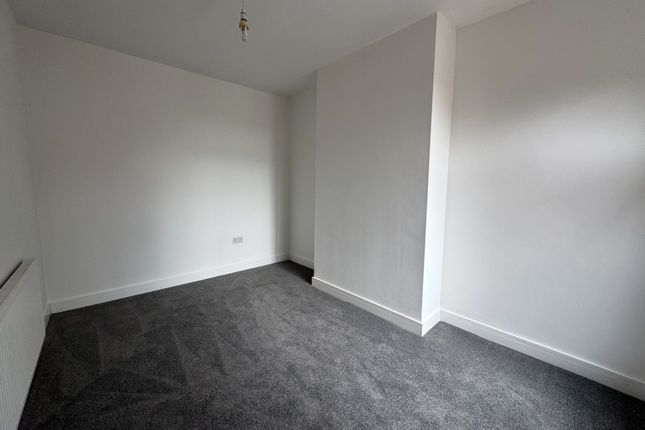 72, Rotherham photo 5