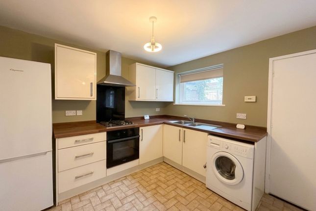 27 Fernlough, Gateshead photo 2